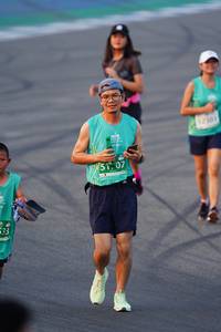 BIB: 52301, 533
                            <button type="button" onclick="openModal(10515921)" class="btn btn-primary btn-sm float-right btn-popup" data-toggle="modal" data-target=".modal-high-quality">
                        <i class="fas fa-shopping-cart"></i> Add to Cart
                    </button>
                                            <button type="button" onclick="isThisMe(10515921, true)" class="btn btn-success btn-sm float-right btn-popup btn-isme hidden" data-toggle="tooltip" data-placement="bottom" title="นี่คือรูปของคุณใช่ไหม คลิกที่นี่เพื่อเอาเข้าอัลบั้ม">
                        <i class="fas fa-plus"></i> Add to album
                    </button>
                    <button type="button" onclick="isThisMe(10515921, false)" class="btn btn-warning btn-sm float-right btn-popup btn-isnotme hidden">
                        <i class="fas fa-ban"></i> Remove from album
                    </button>